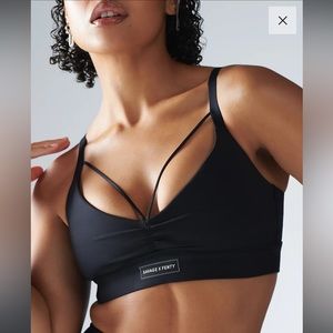 Brand New Savage X Fenty Curve Alert Medium-Impact Sports Bra
